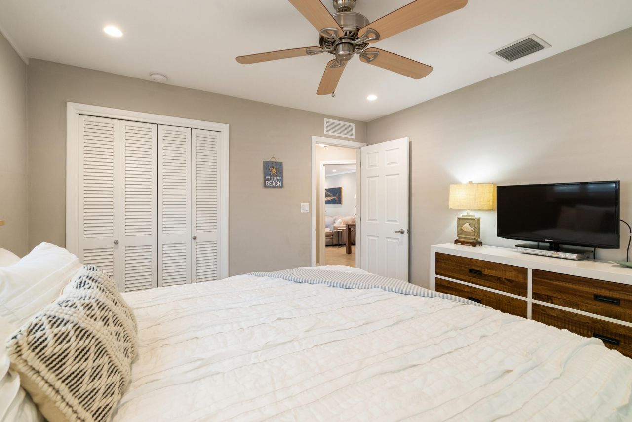 240 S Coconut Palm Boulevard, Tavernier, FL 33070 Photo