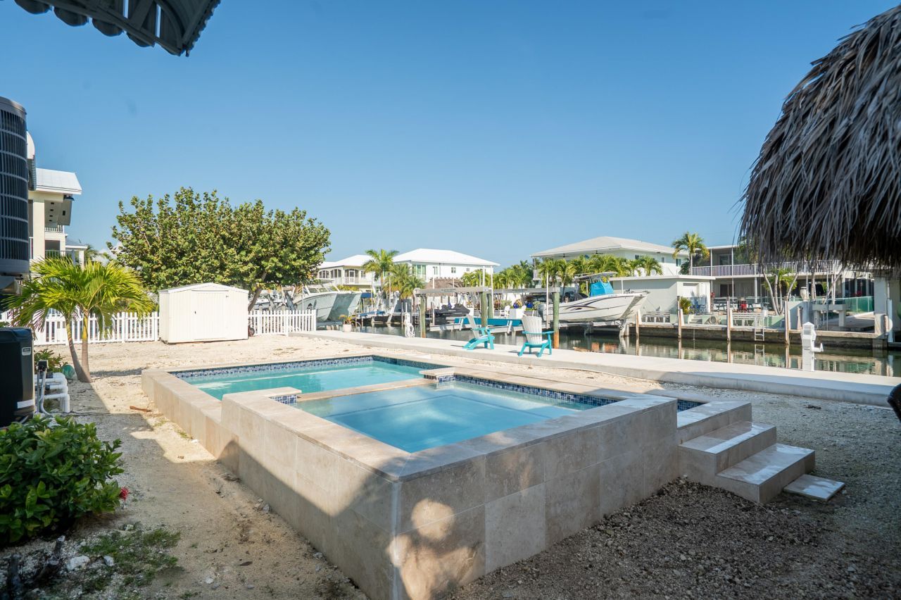 240 S Coconut Palm Boulevard, Tavernier, FL 33070 Photo