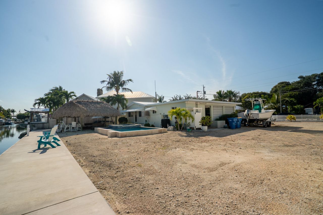 240 S Coconut Palm Boulevard, Tavernier, FL 33070 Photo