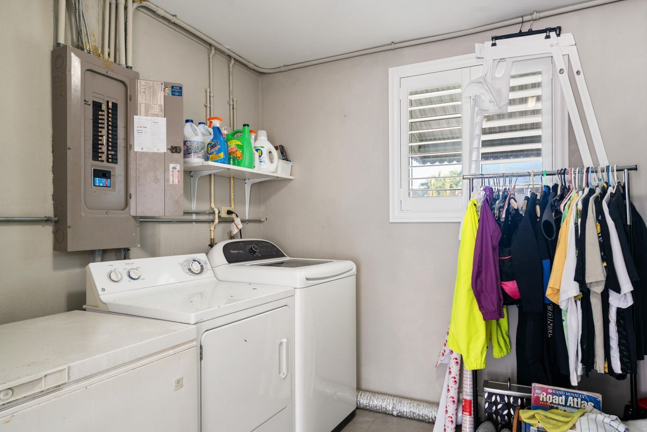 240 S Coconut Palm Boulevard, Tavernier, FL 33070 Photo