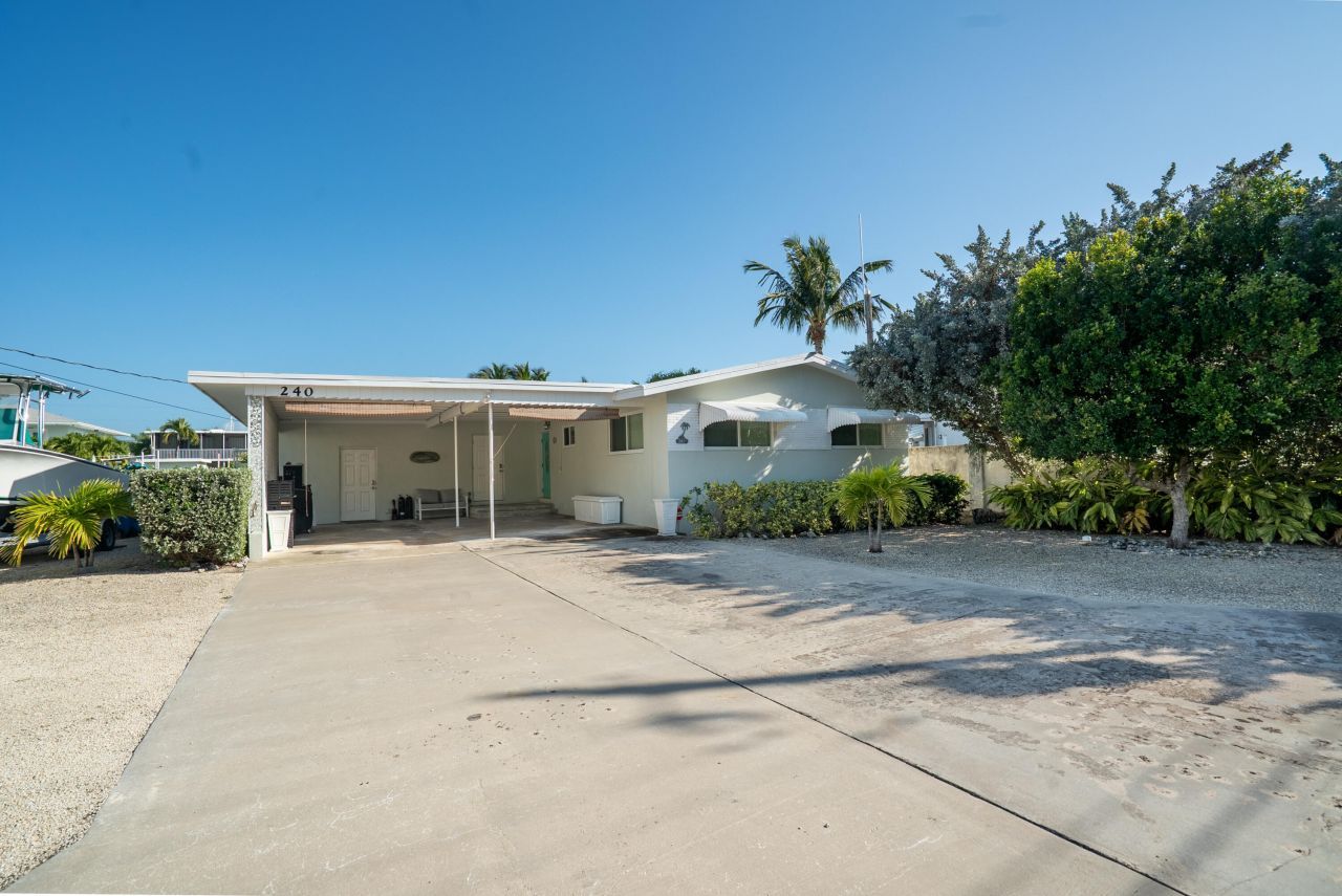 240 S Coconut Palm Boulevard, Tavernier, FL 33070 Photo