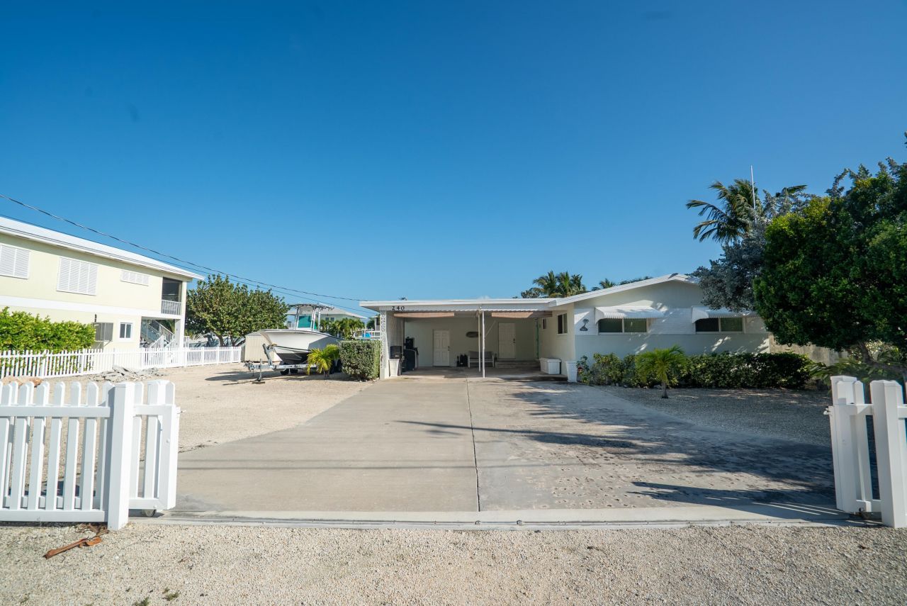240 S Coconut Palm Boulevard, Tavernier, FL 33070 Photo