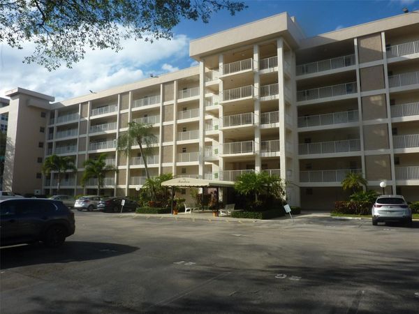 2651 S Course Drive, Unit 205, Pompano Beach, FL 33069