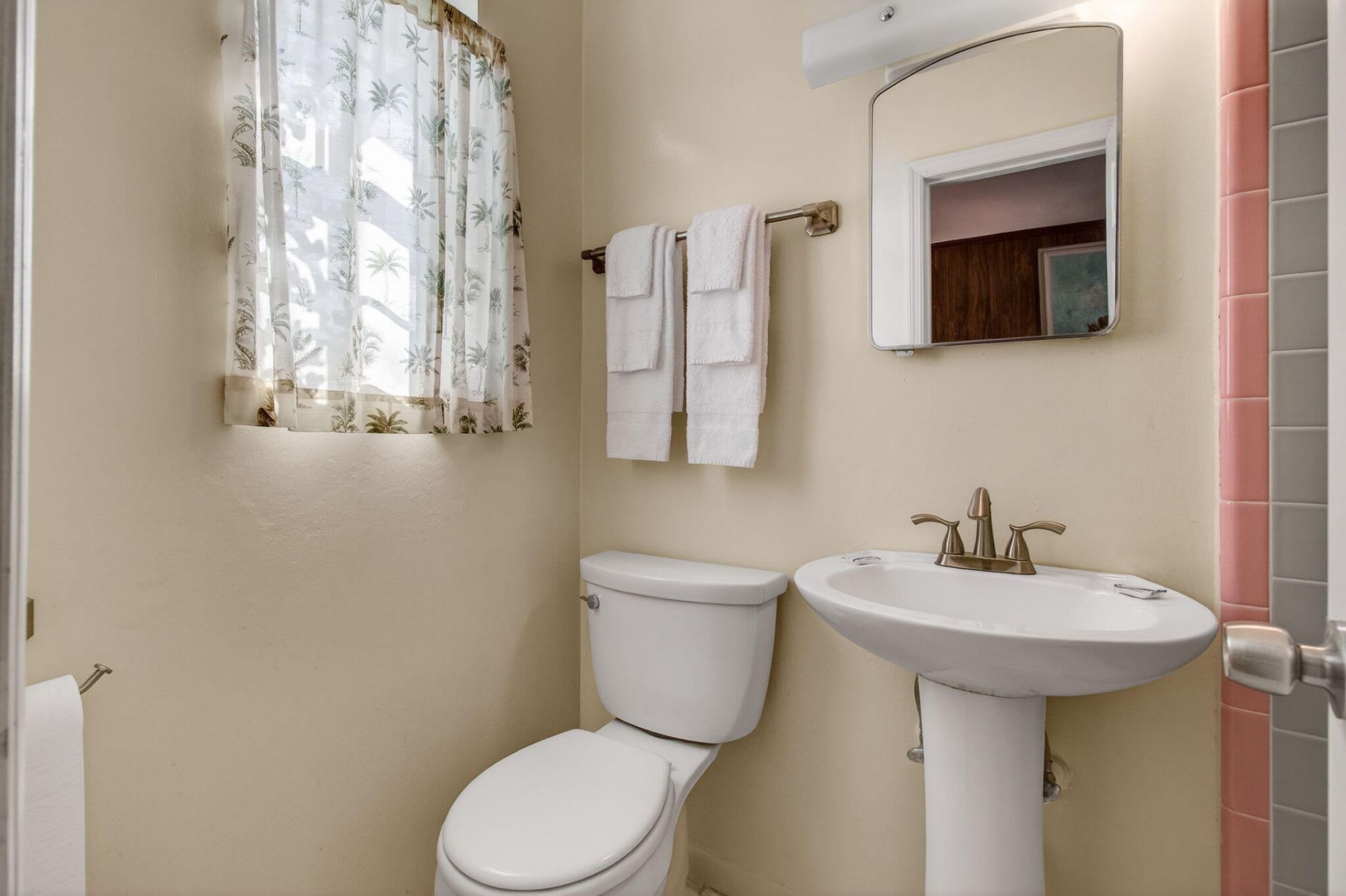 704 N Dixie Highway, Lantana, FL 33462 Photo