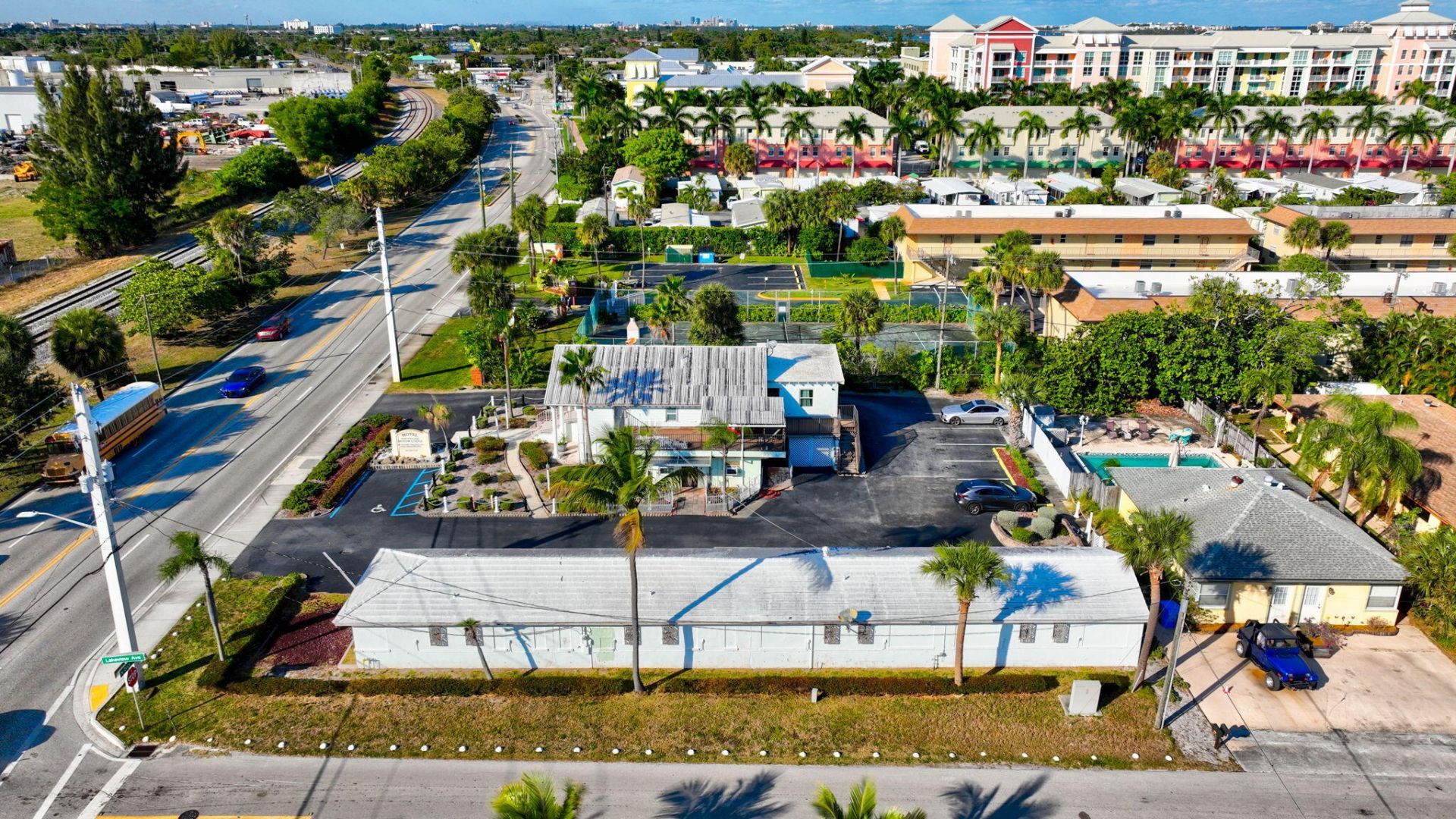 704 N Dixie Highway, Lantana, FL 33462 Photo