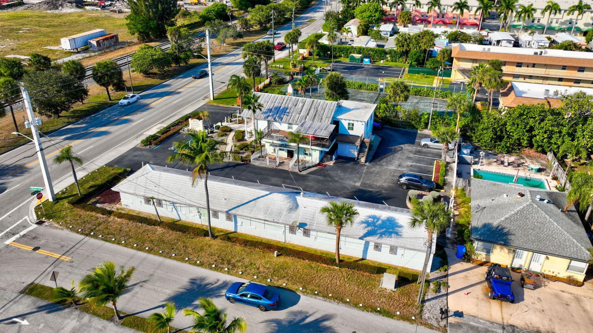 704 N Dixie Highway, Lantana, FL 33462 Photo