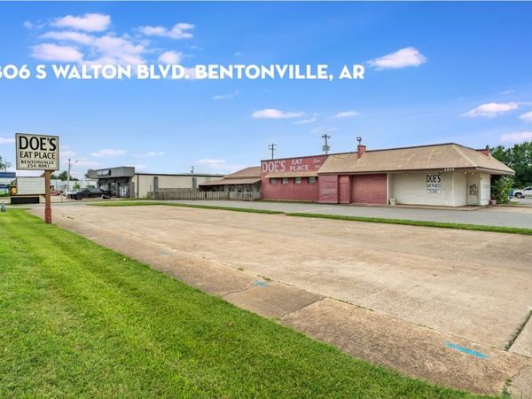2806 S Walton Boulevard , Bentonville, AR 72712