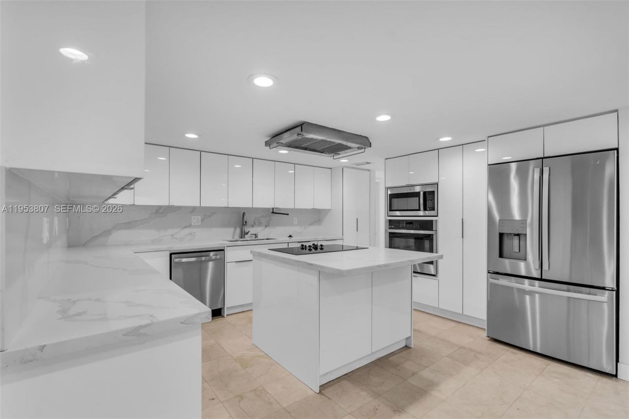 1769 Wa Kee Na Dr, Miami, FL 33133 Photo