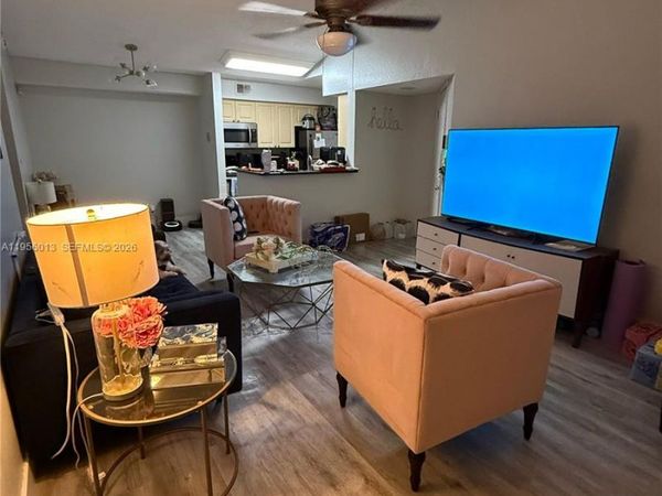 2736 S University Dr , Unit 1201, Davie, FL 33328