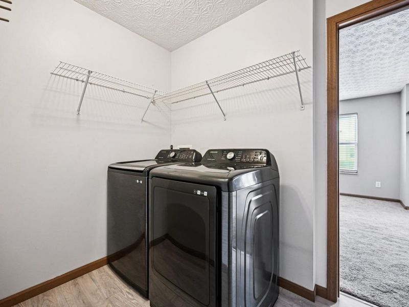 1088 Amherst Boulevard, London, OH 43140 Photo 13