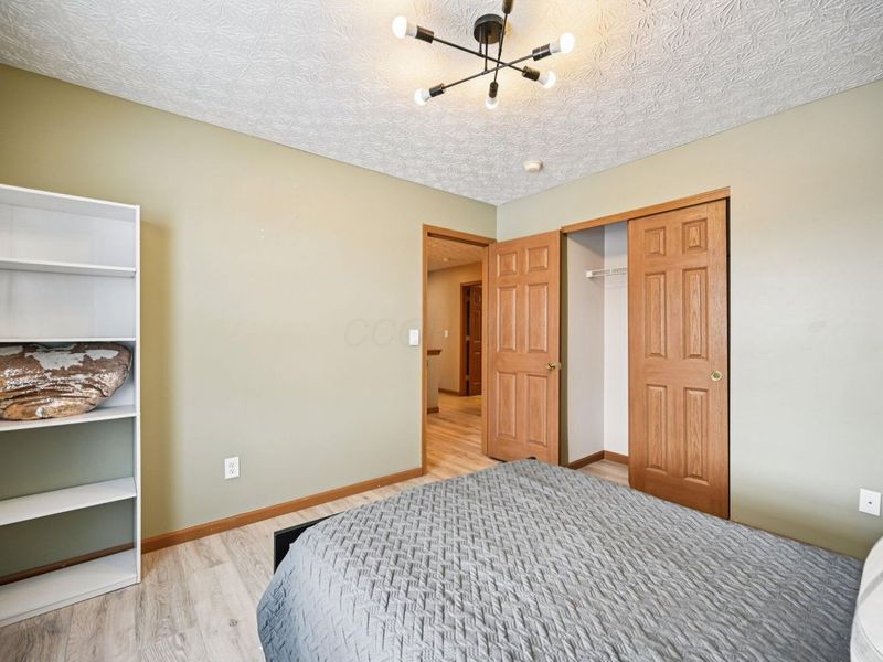 1088 Amherst Boulevard, London, OH 43140 Photo 21