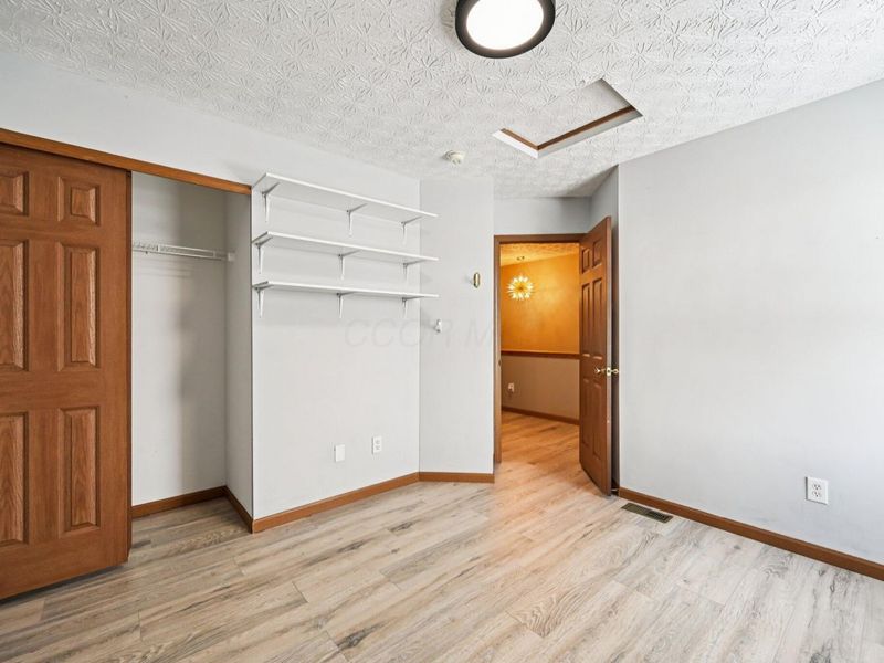 1088 Amherst Boulevard, London, OH 43140 Photo 23