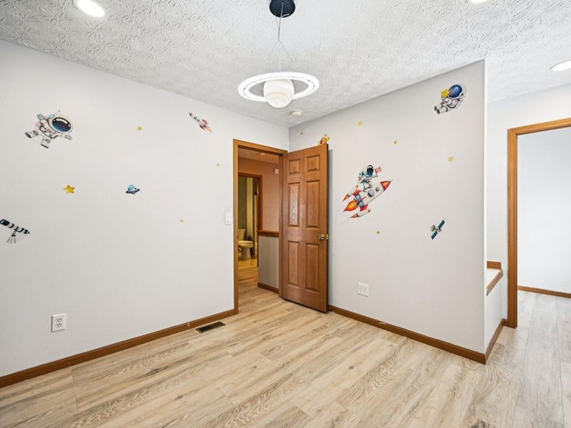 1088 Amherst Boulevard, London, OH 43140 Photo 25