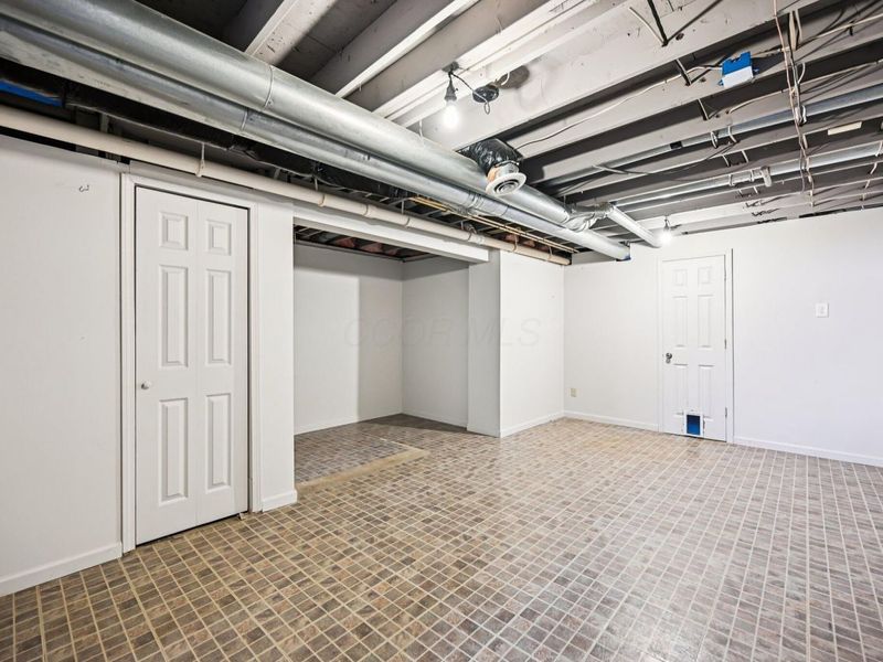 1088 Amherst Boulevard, London, OH 43140 Photo 29