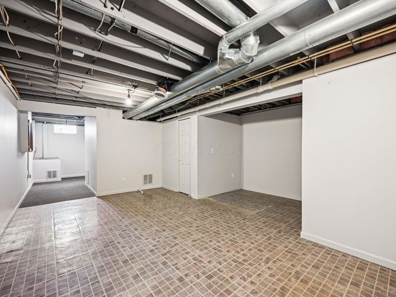 1088 Amherst Boulevard, London, OH 43140 Photo 30