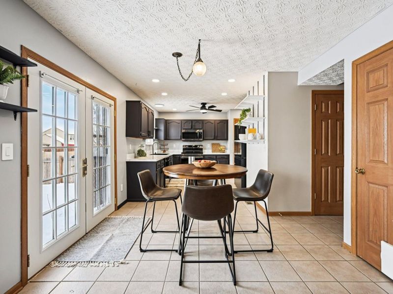 1088 Amherst Boulevard, London, OH 43140 Photo 6