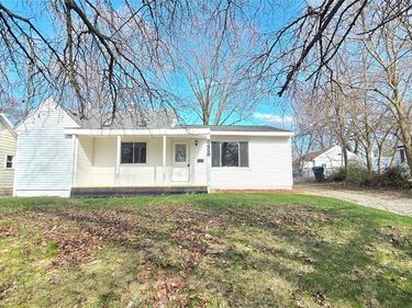 3429 Lowcroft Avenue, Lansing, MI 48910