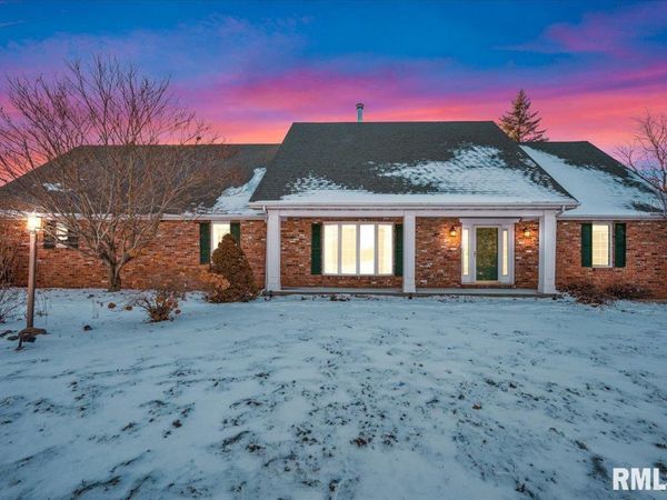 17215 N MANGOLD Road, Edelstein, IL 61526