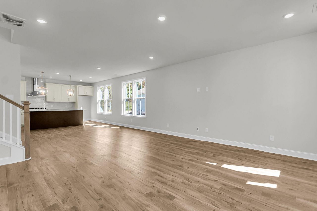 124 Cantona Drive Photo 13