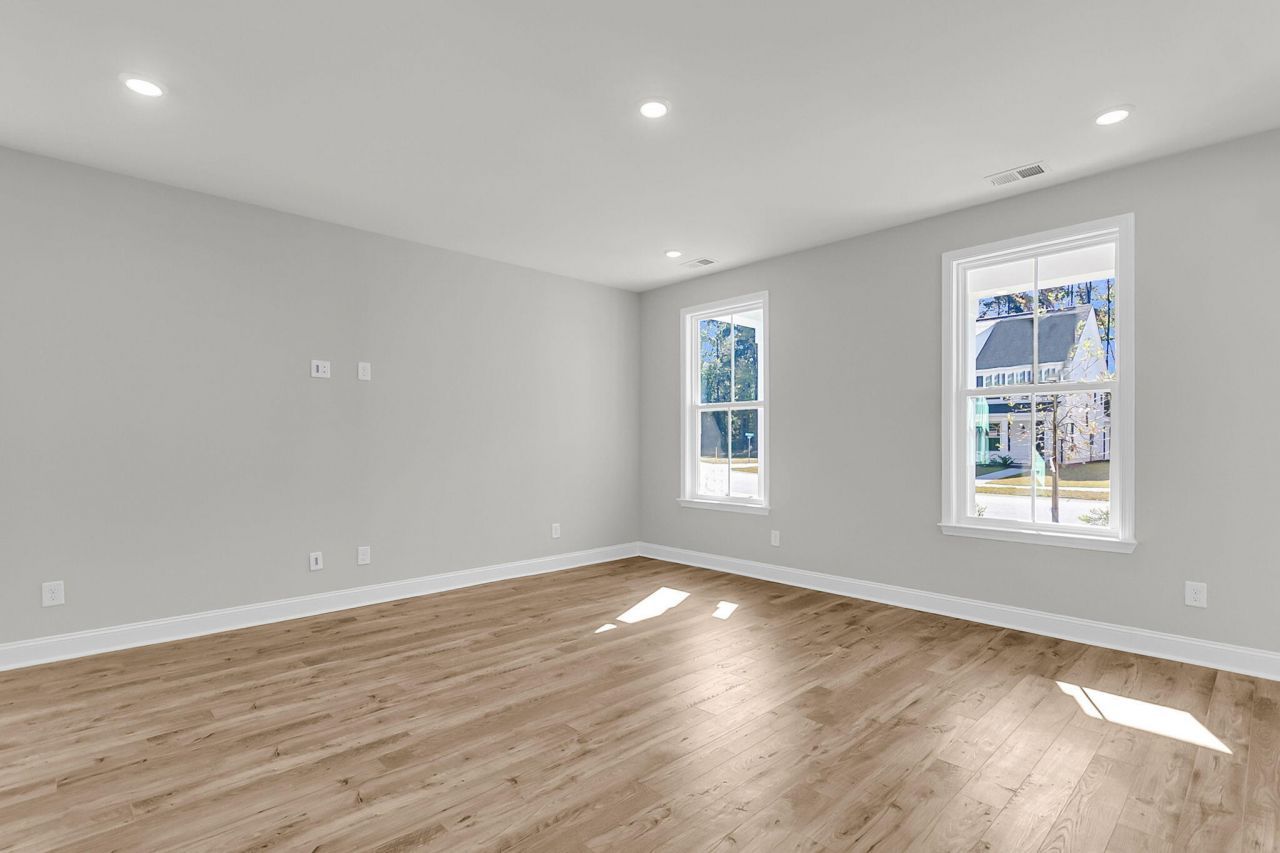 124 Cantona Drive Photo 16