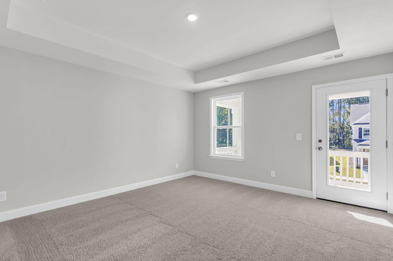 124 Cantona Drive Photo 35