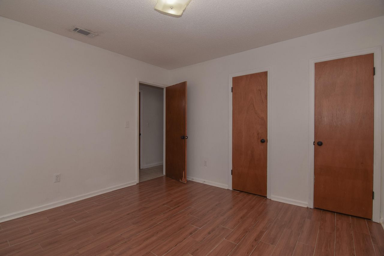 103 Ashwood Court Photo 7