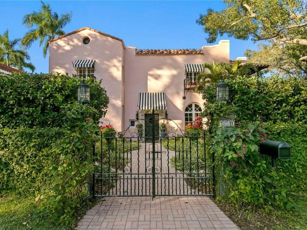 7211 3RD AVENUE S, ST PETERSBURG, FL 33707