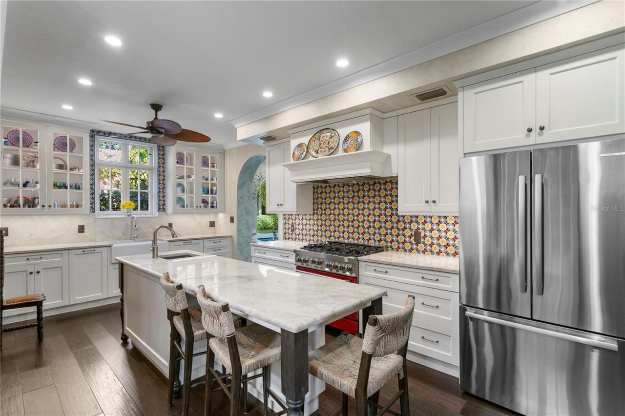 7211 3rd Avenue S, Saint Petersburg, FL 33707 Photo