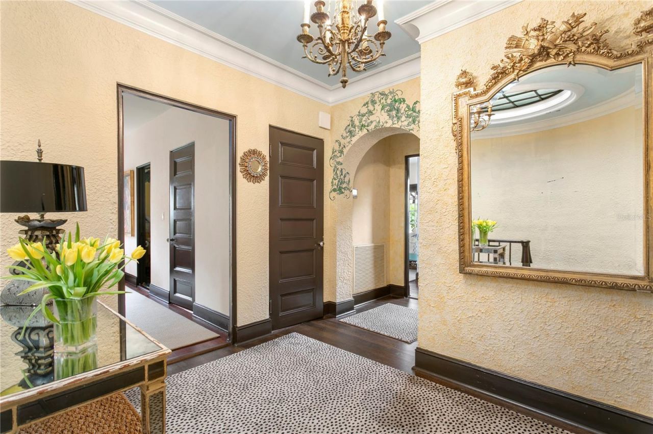 7211 3rd Avenue S, Saint Petersburg, FL 33707 Photo