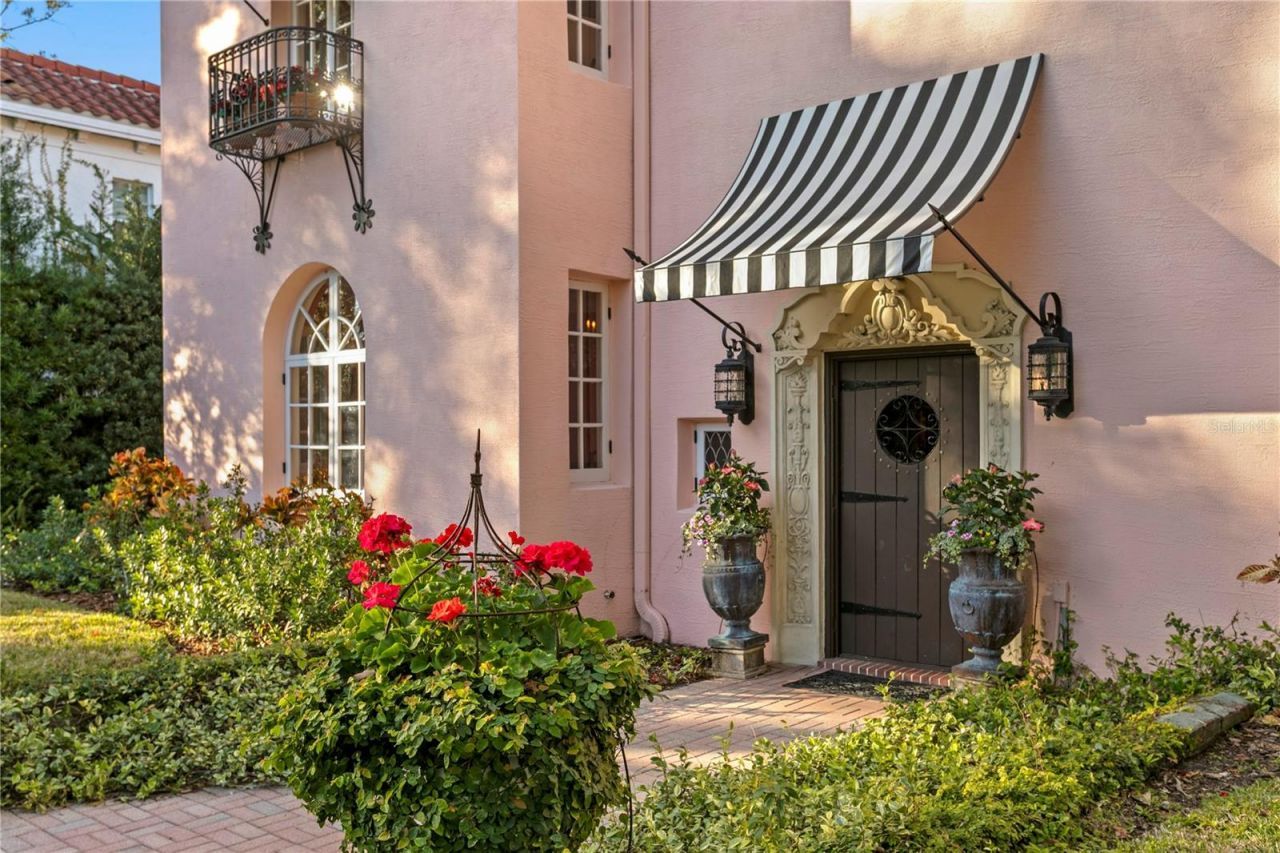 7211 3rd Avenue S, Saint Petersburg, FL 33707 Photo