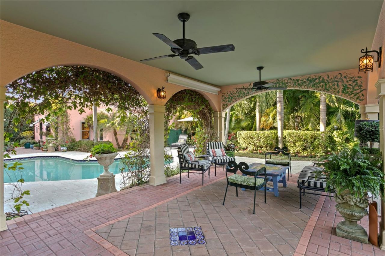 7211 3rd Avenue S, Saint Petersburg, FL 33707 Photo