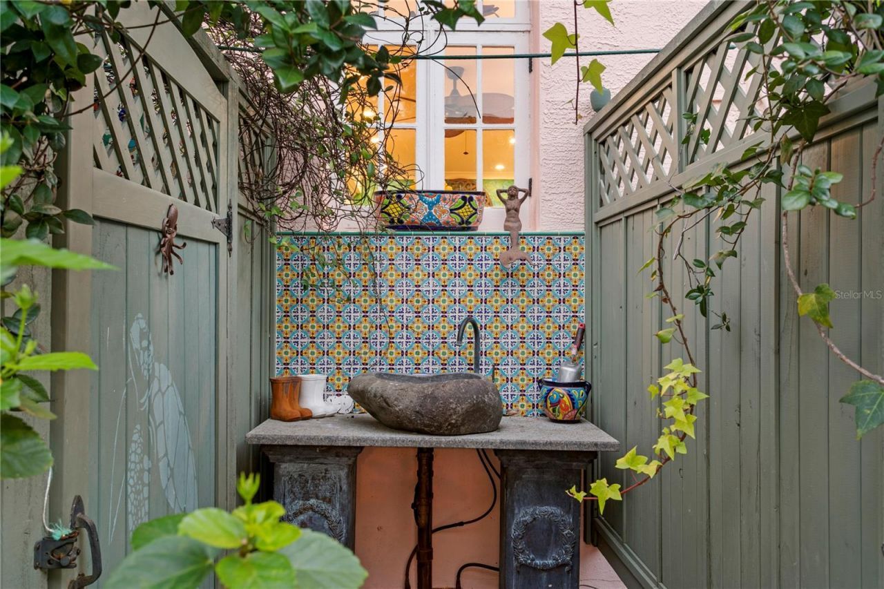 7211 3rd Avenue S, Saint Petersburg, FL 33707 Photo