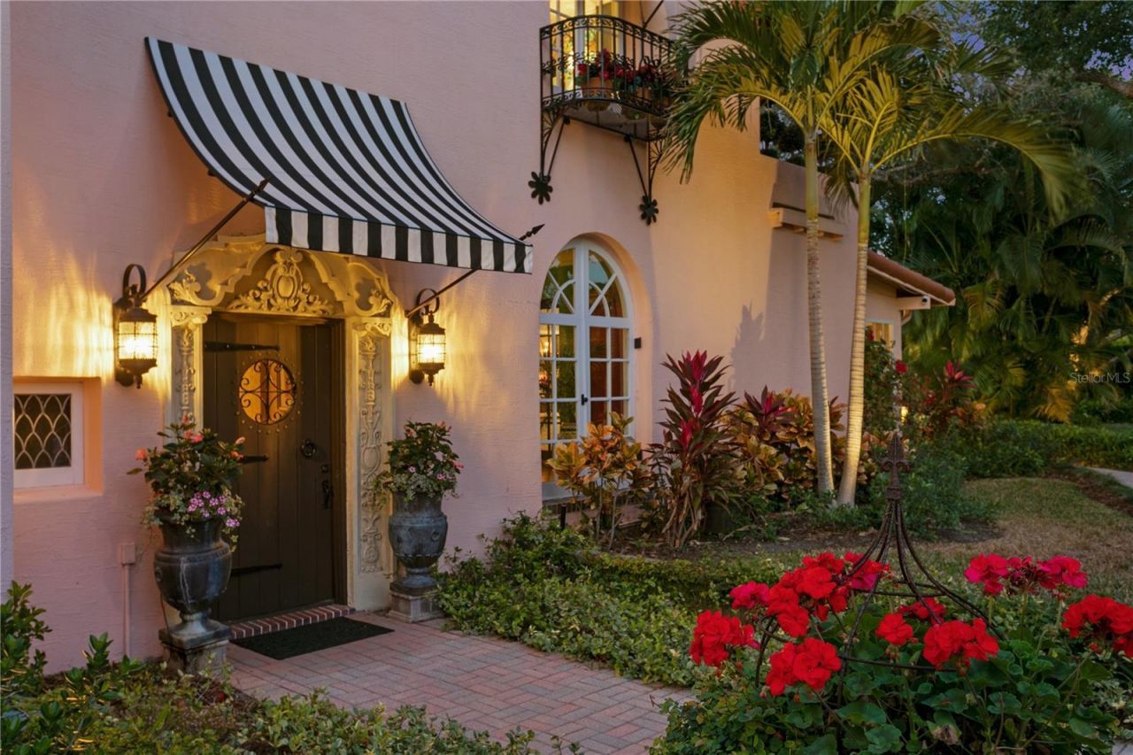 7211 3rd Avenue S, Saint Petersburg, FL 33707 Photo