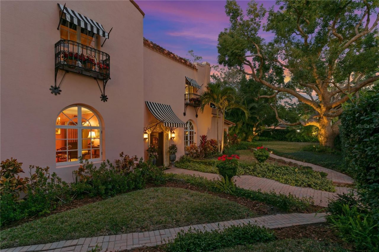 7211 3rd Avenue S, Saint Petersburg, FL 33707 Photo