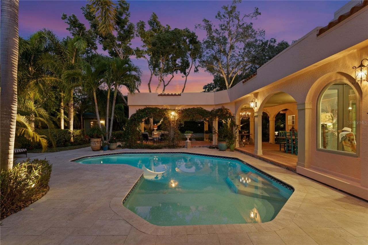 7211 3rd Avenue S, Saint Petersburg, FL 33707 Photo