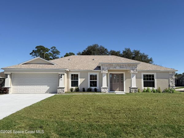341 Christmas Avenue SE, Palm Bay, FL 32909