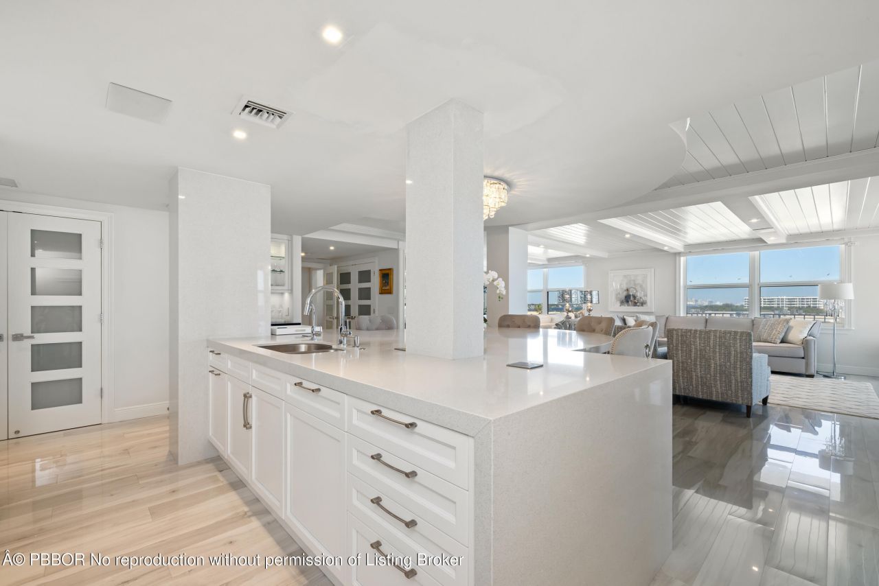 2295 S Ocean Boulevard, Unit 625, Palm Beach, FL 33480 Photo