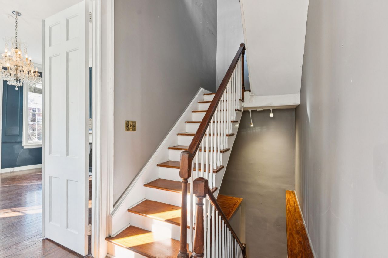 124 Church Street Photo 12