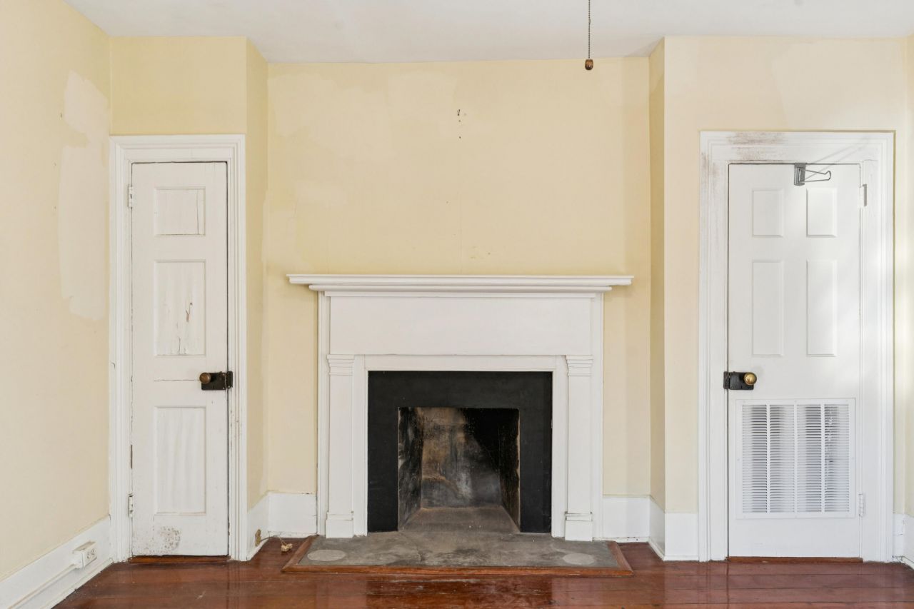 124 Church Street Photo 17