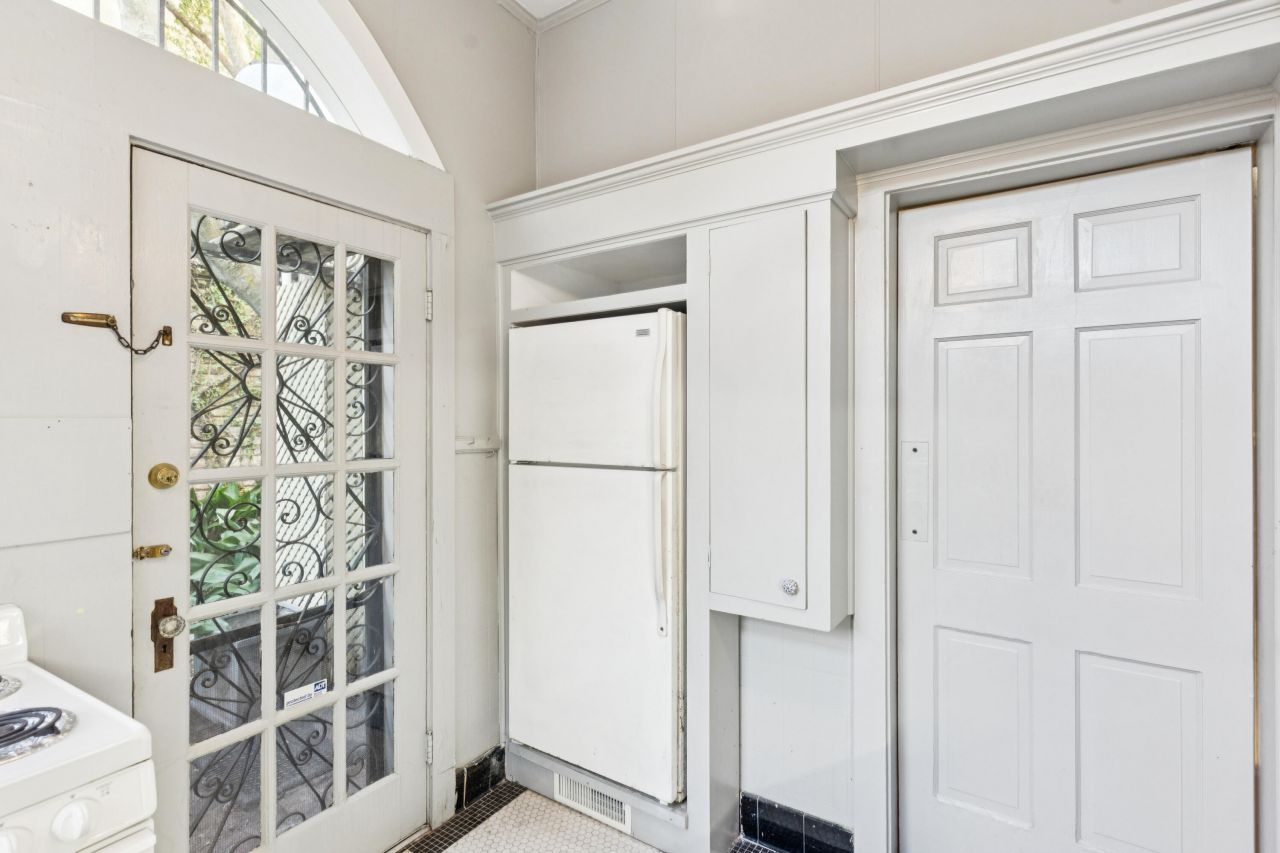 124 Church Street Photo 28