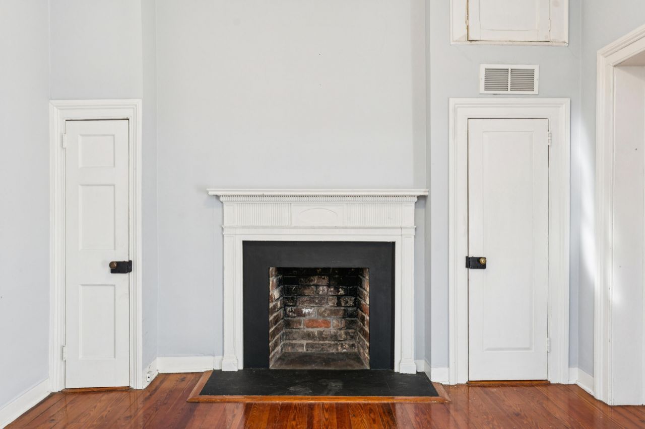 124 Church Street Photo 8