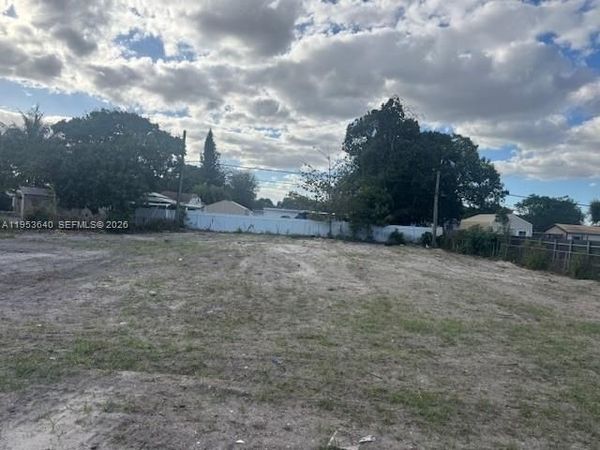 15910 NW 20th Ave , Miami Gardens, FL 33054