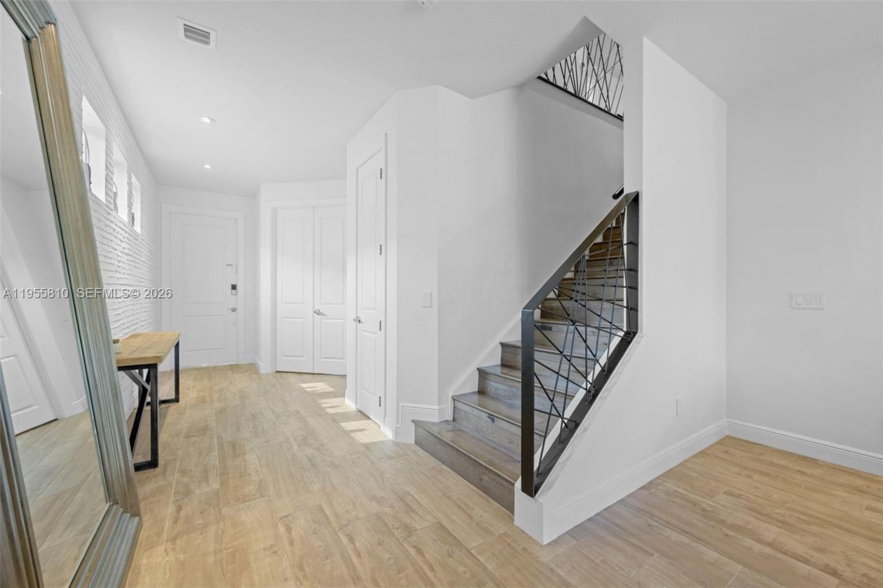 1465 Bursera Ter , Hollywood, FL 33021 Photo