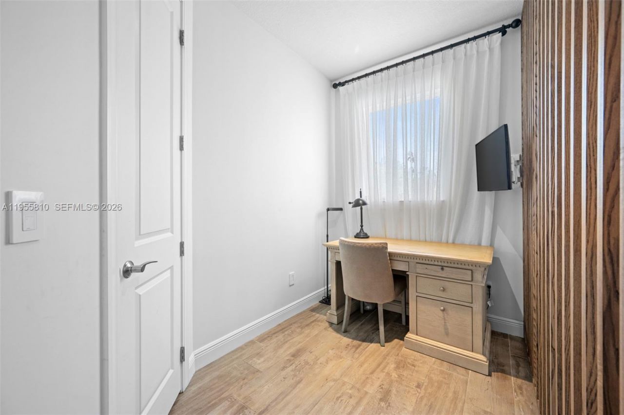 1465 Bursera Ter , Hollywood, FL 33021 Photo