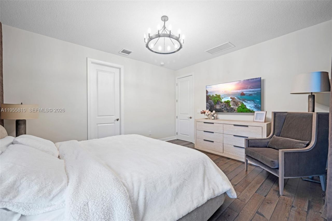 1465 Bursera Ter , Hollywood, FL 33021 Photo