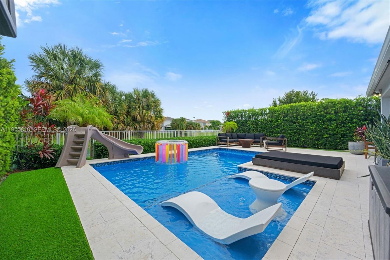 1465 Bursera Ter , Hollywood, FL 33021 Photo