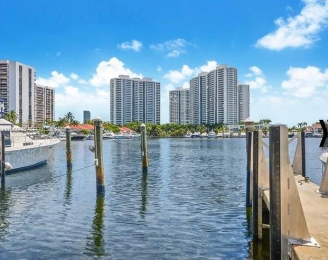 21205 Yacht Club Dr, Unit 507, Aventura, FL 33180 Photo