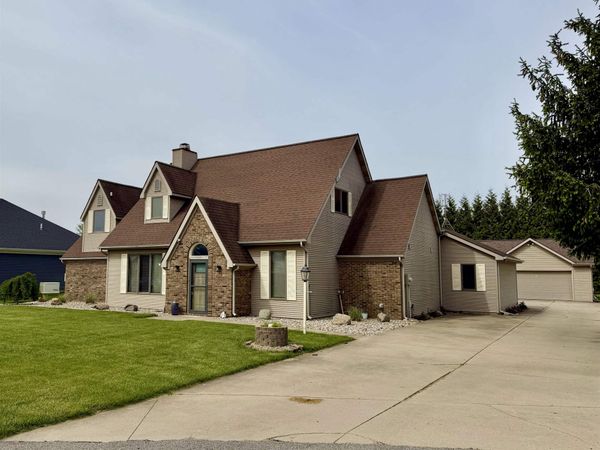 335 Lane 230 Jimmerson Lake, Angola, IN 46703
