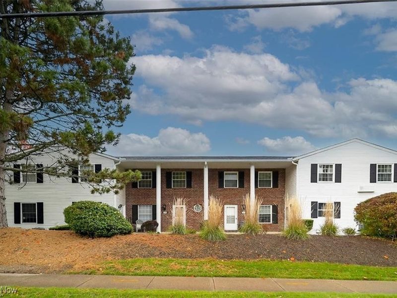 1473 Munroe Falls Avenue, Cuyahoga Falls, OH 44221 Photo 3