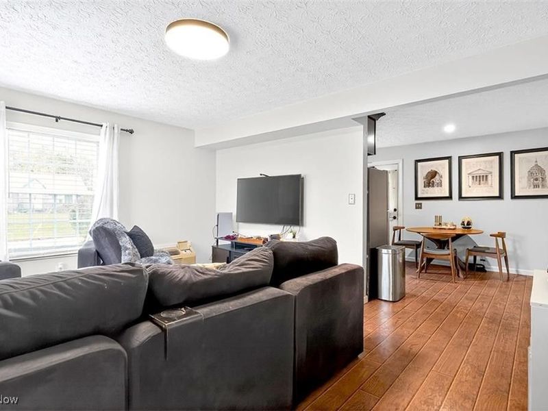 1473 Munroe Falls Avenue, Cuyahoga Falls, OH 44221 Photo 6